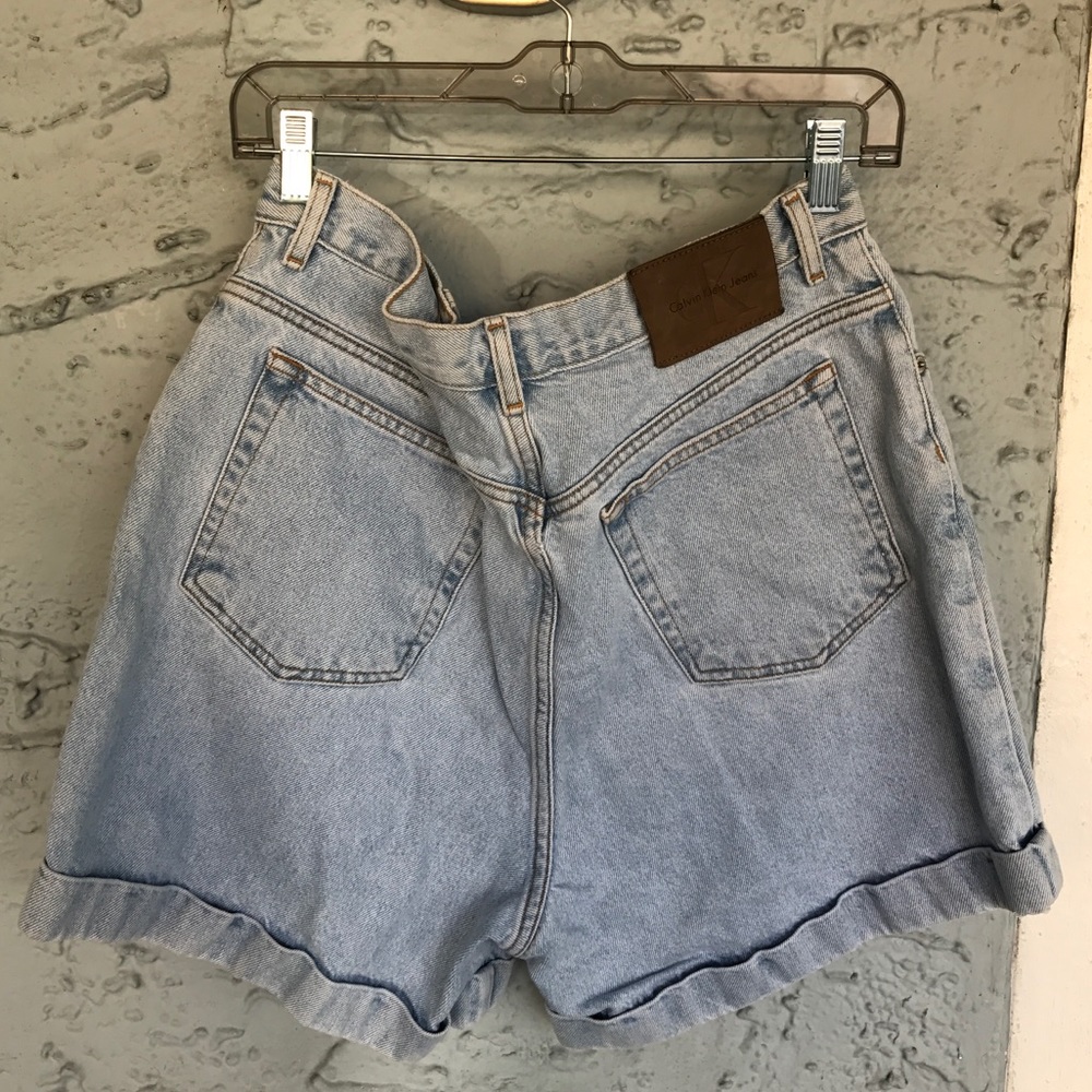 SOLD✨ VINTAGE CALVIN KLEIN HIGH WAIST SHORTS